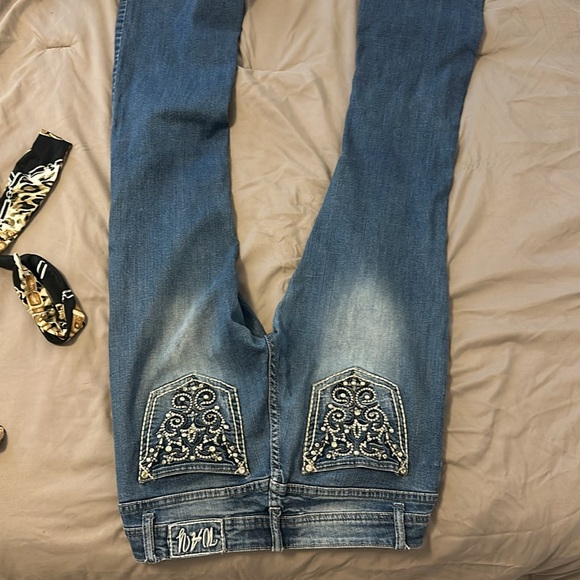 Jeans - Picture 3 of 4